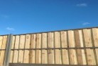 Dundas WAlap-and-cap-timber-fencing-3.jpg; ?>